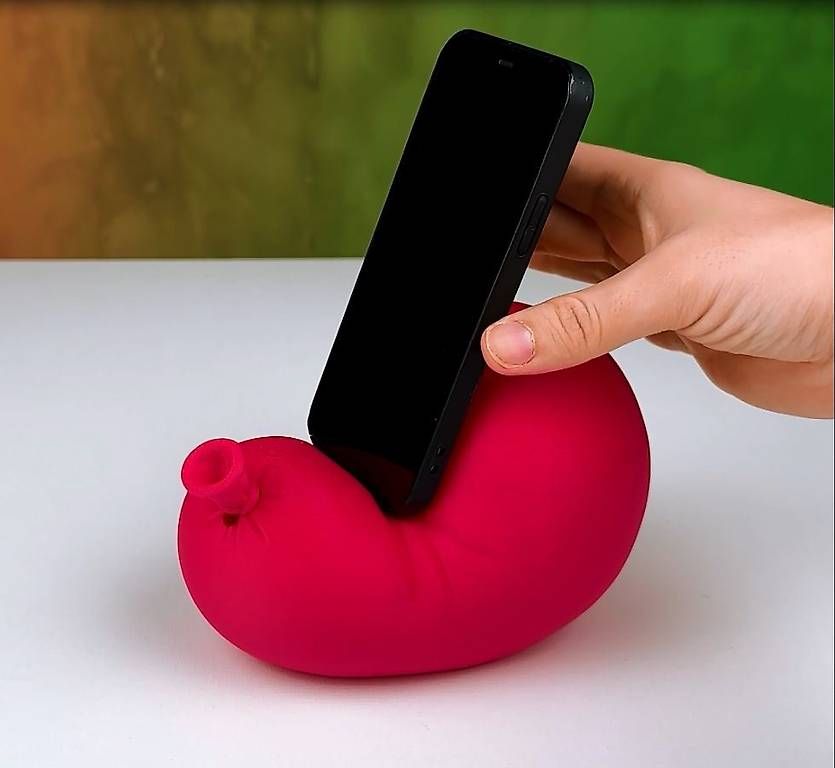 Supporti a parete: After Party Phone Holder – Usato da Mauren venduto da Denise.Alfredo 1