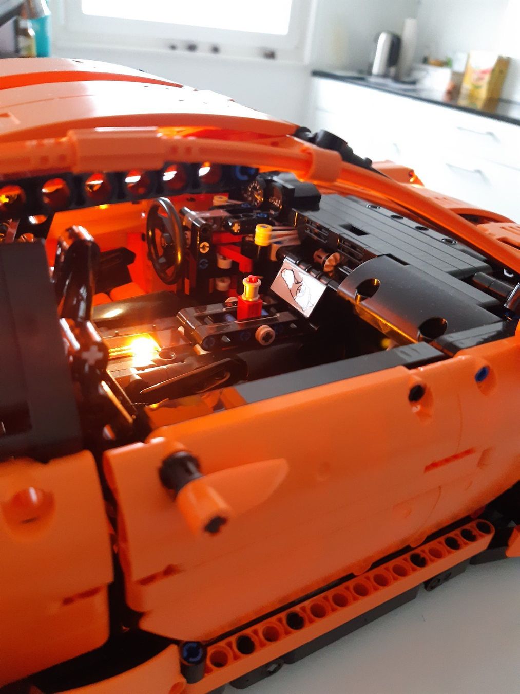 Technics Kit di costruzioni: Lego Technic Porsche GT3 RS 42056 – Usato da lyss venduto da re-mo01 4