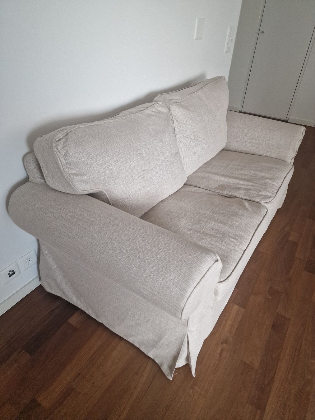 Ikea Divani: IKEA Ektorp 2er-Sofa, beige – Usato da Erlenbach ZH venduto da Philandos 1