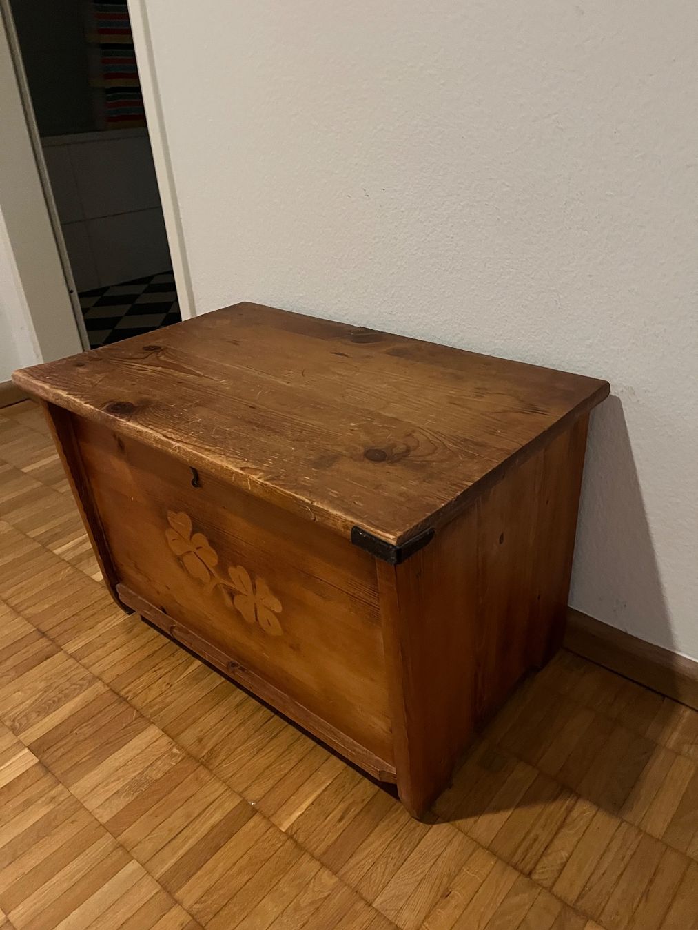 Cassapanche: Truhe Holz 60 cm – Usato da Allschwil venduto da metalltisch 1