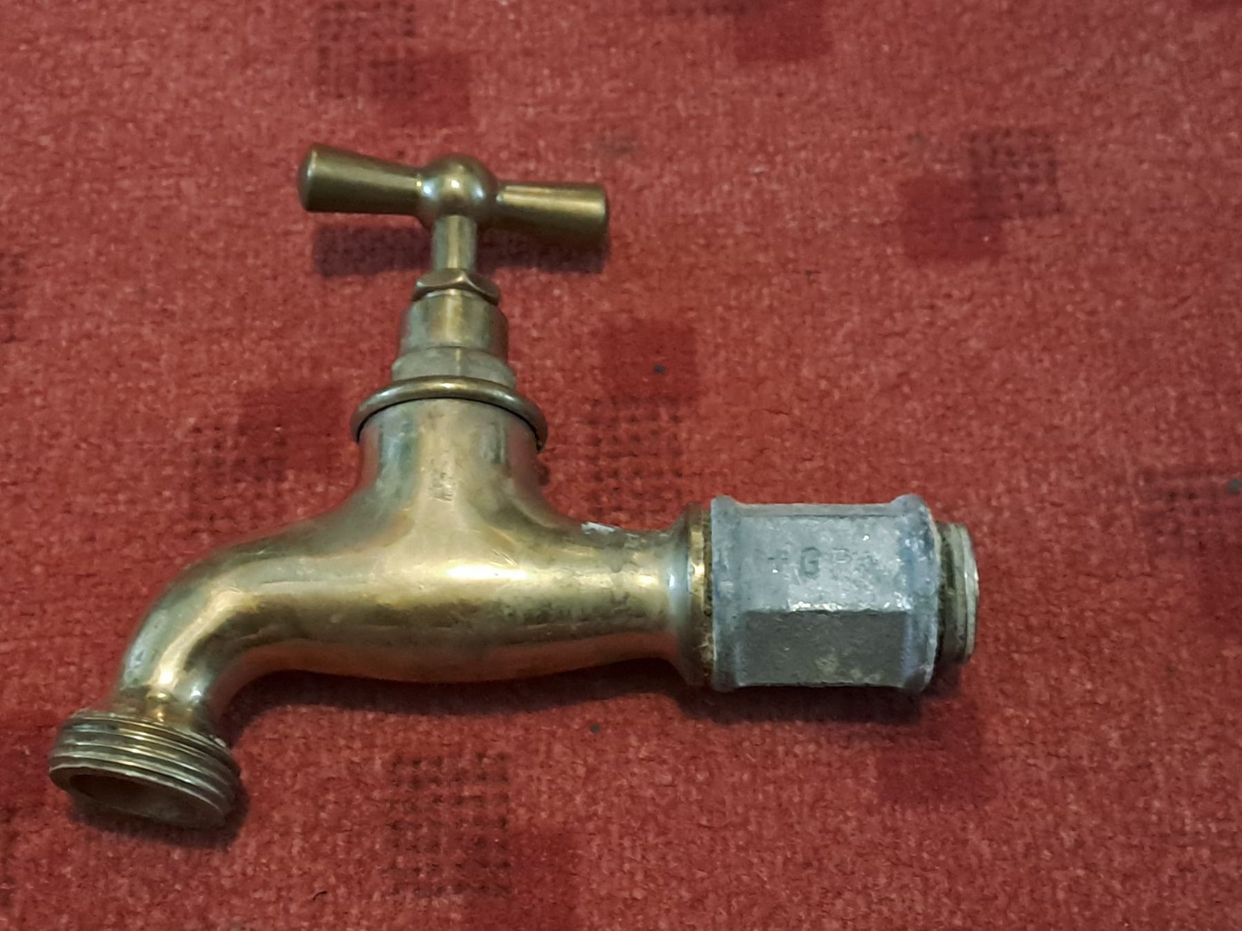 Rubinetteria: Wasserhahn aus Bunker – Usato da St.Gallen venduto da Infanteriewerk