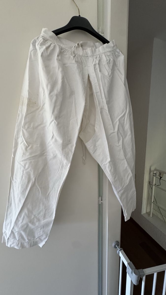 Pantaloni: Ancien caleçon  – Usato da La Conversion venduto da Muscaris