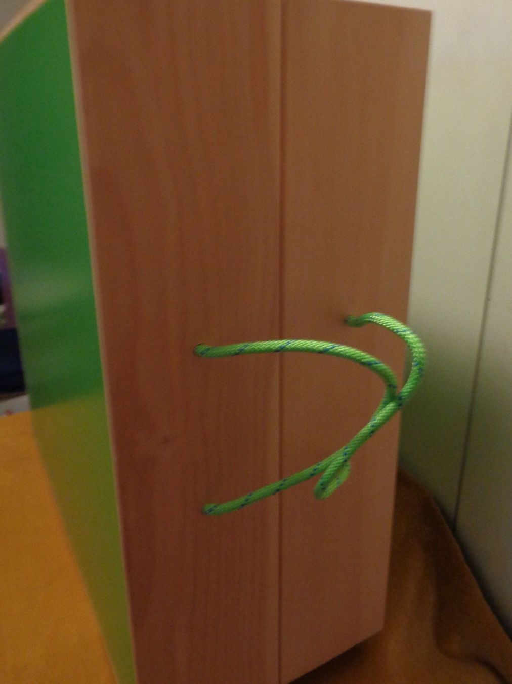 Articoli in legno: GROSSER SCHWERER HELLER HOLZKOFFER – Nuovo (secondo la descrizione) da Lausanne venduto da kiliman73 6