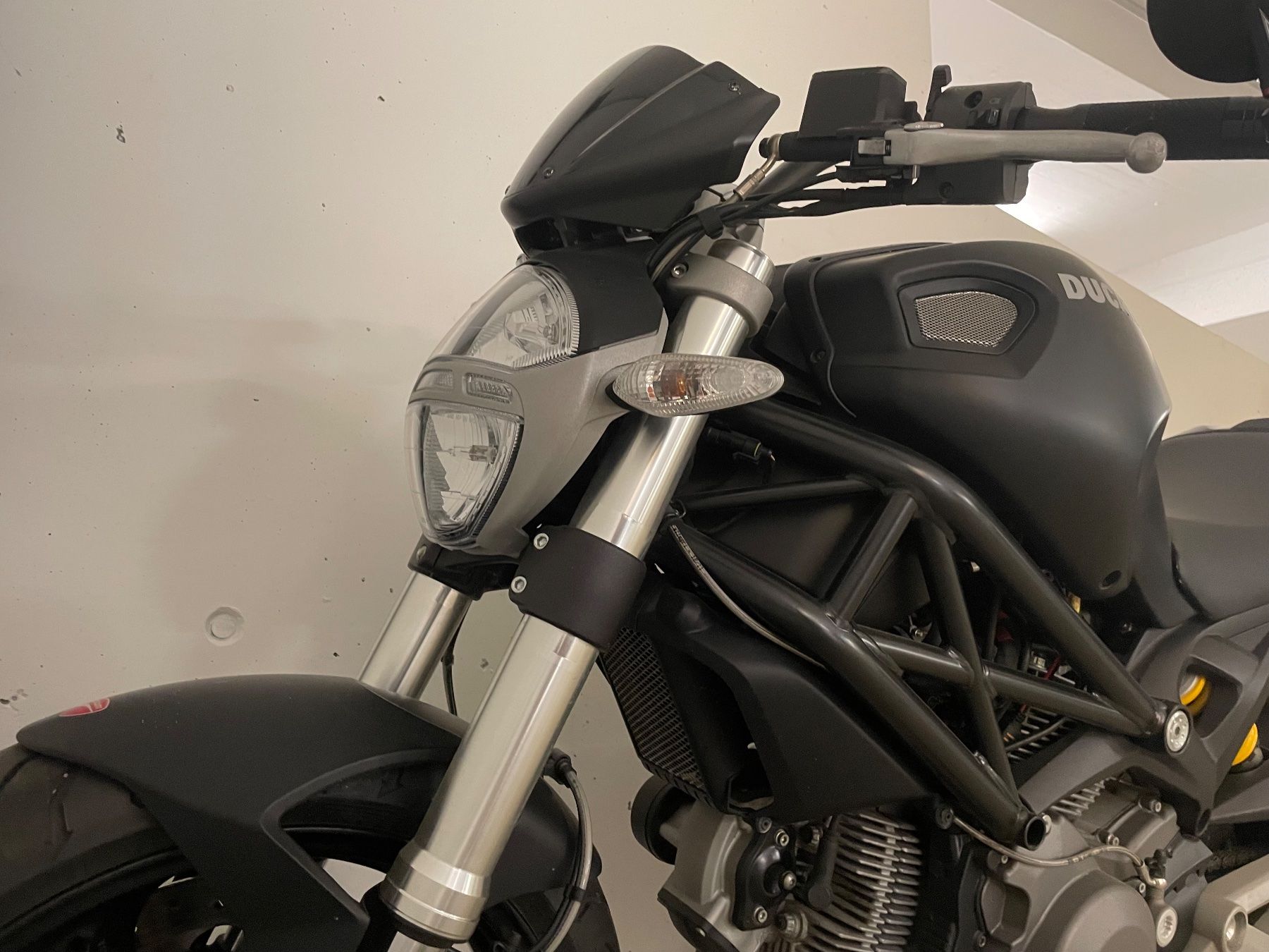 Ducati Strada: Ducati Monster 696 ABS  -  Schnäppchen ab Fr. 1.— – Usato da Marthalen venduto da H1tsch 6