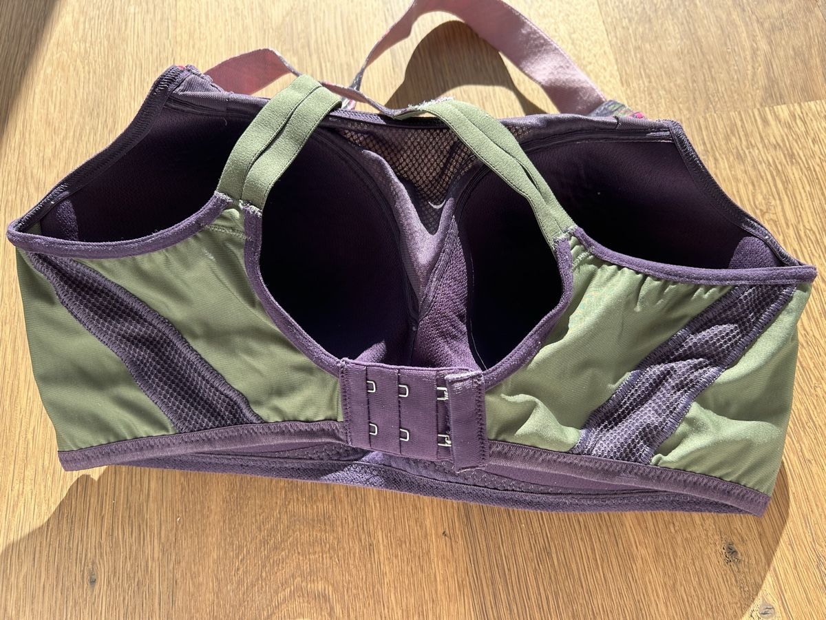 Triumph Altra biancheria intima: Sport-BH von Triaction Triumpf Grösse 36D – Usato da Wohlen b. Bern venduto da Beppe99 2
