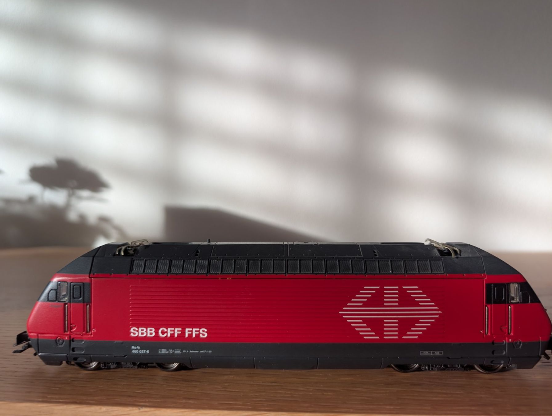 Märklin Modellini di ferrovie: Märklin 83460 SBB 460 " Joggeli " analog – Usato da Stein/AG venduto da sborn 3