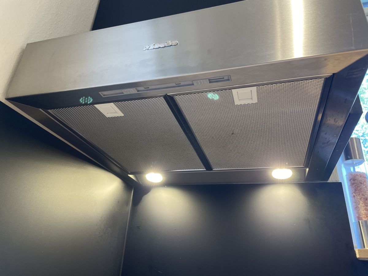 Miele Cappe di aspirazione: Miele Dunstabzugshaube DA 1255 ED mit Schrank – Usato da Basel venduto da pilzliii 4