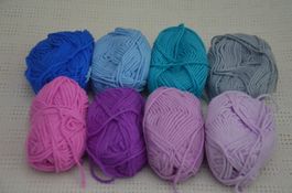 WOLLE PAKET 8 STUCK (C)