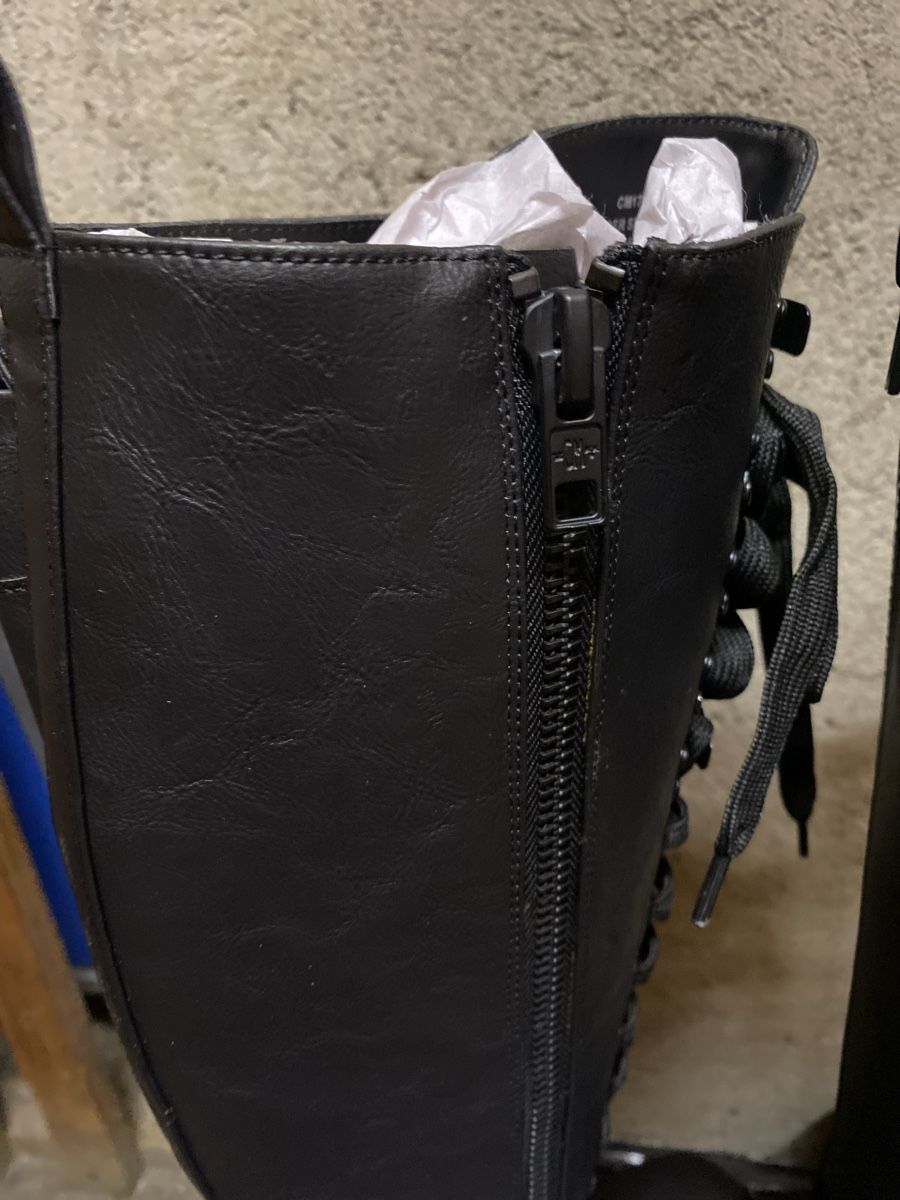 Scarpe da donna: Schwarze Schnürstiefel Combat Boots Gr. 37.5 neu – Nuovo e nell'imballaggio originale da Zürich venduto da DawaChi 5