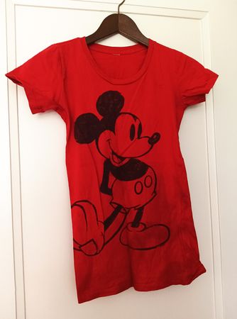 Rotes Mickey Mouse T-Shirt, Grösse S, für Disney Fans:-)