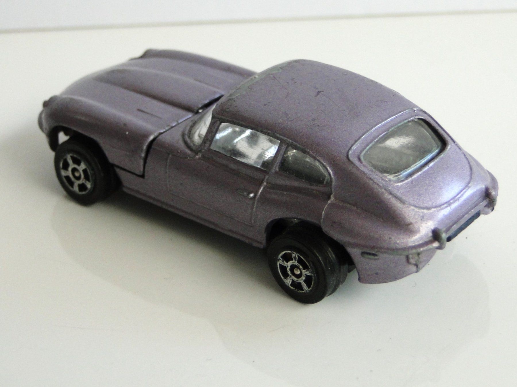 Jaguar Voitures modèles: CORGI Juniors Growlers - Jaguar E-Type 2+2 – D'occasion à Killwangen par cyrano56 1