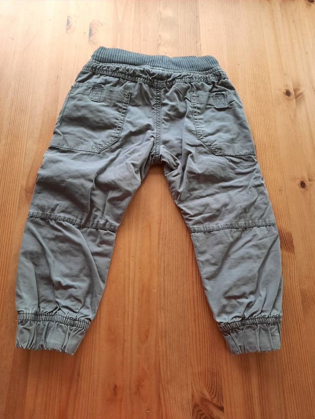 Lotti & Set di vestiti: Tolles Kleiderset Grösse 92 – Usato da Aesch BL venduto da ChezToKa 4