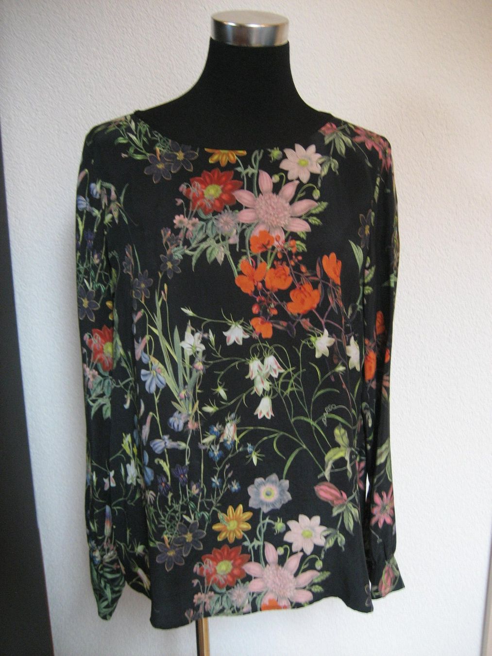 Marc O'Polo Camicette: Blouse en cupro Marc O'Polo taille 40 – Usato da Delémont venduto da marryb