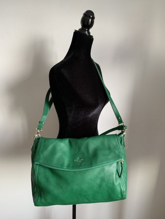 Kate Spade New York: Neue grosse smaragdgrüne Ledertasche