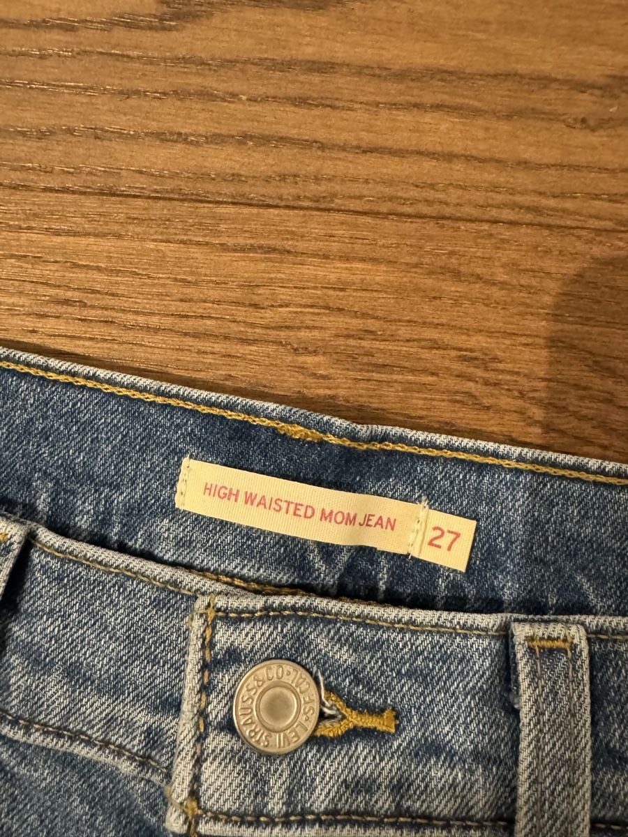 Levi's Jeans: Levis High Waisted Mom Jeans – Neuf (Voir description) à Meilen par nic_77cd 2