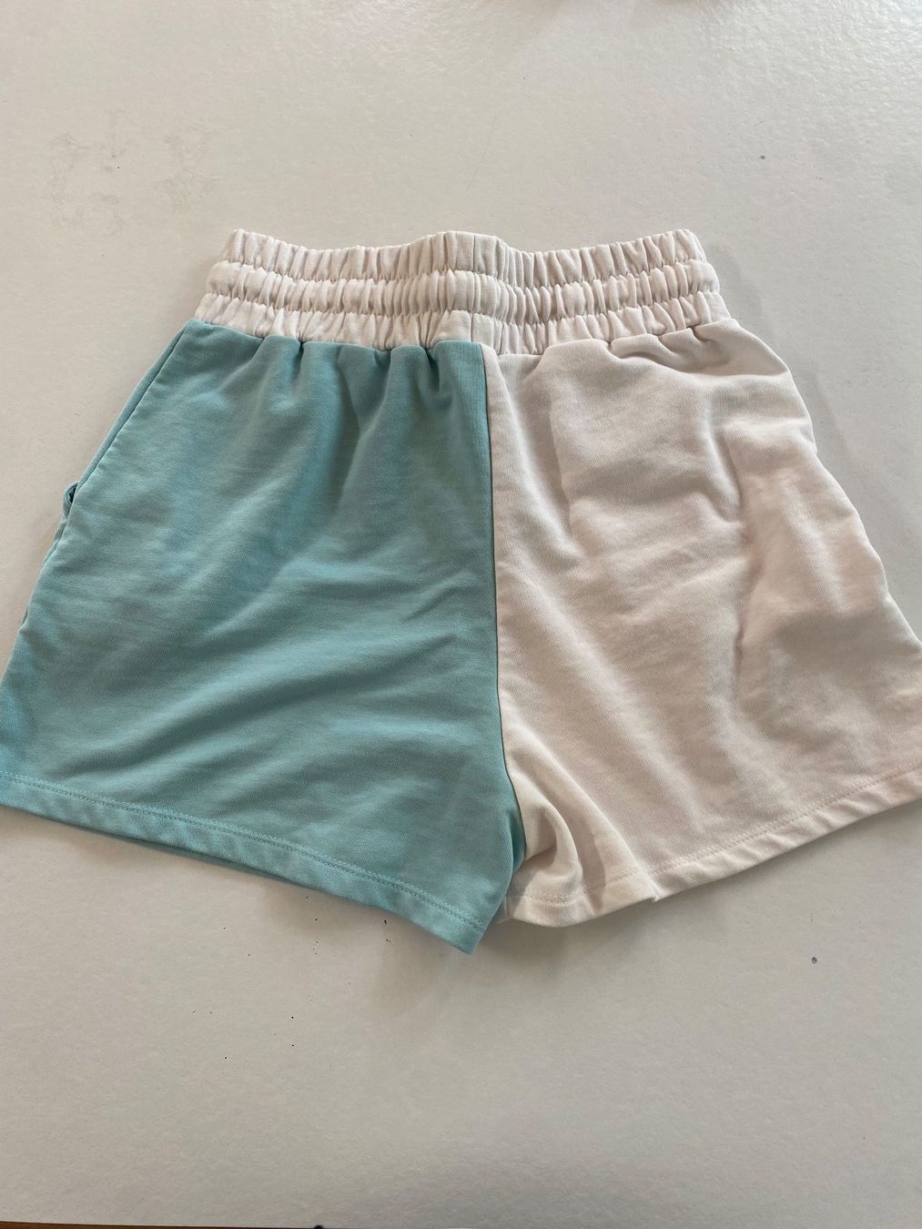 Pantaloni: Mickey Mouse Disney Shorts Grösse M – Usato da Lausen venduto da Pesche31 1