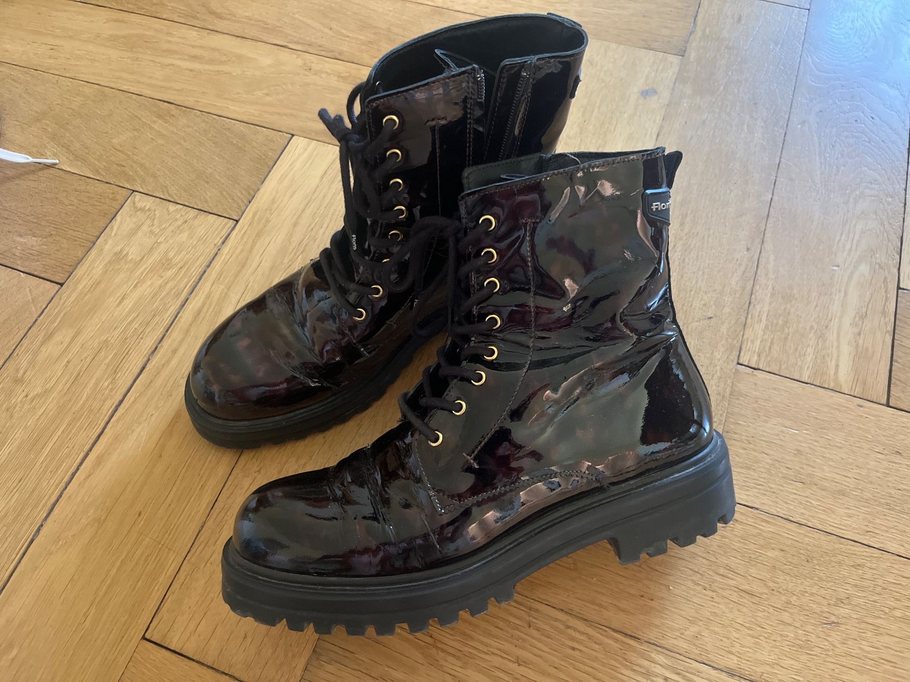 Chaussures femmes: Bottines Floris Van Bommel en cuir – D'occasion à Crémines par AlineSchaller