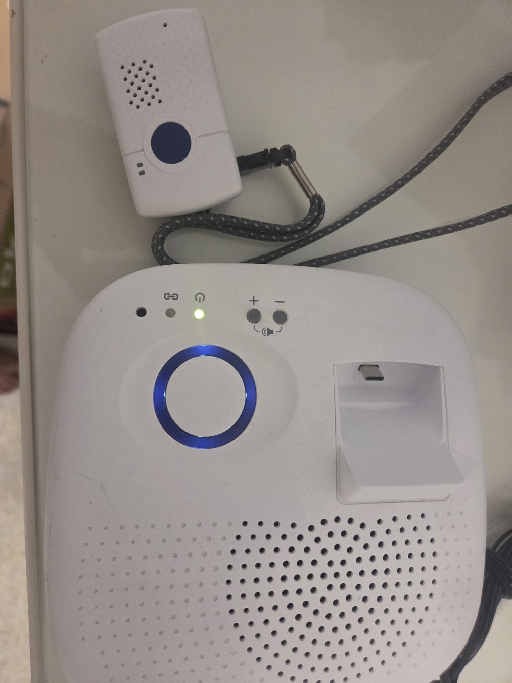 SmartLife Care Alarmanlagen: SmartLife Care Flex AL-01 Notrufsystem mit Sender gebraucht  – Gebraucht aus Flawil von Hamdia12
