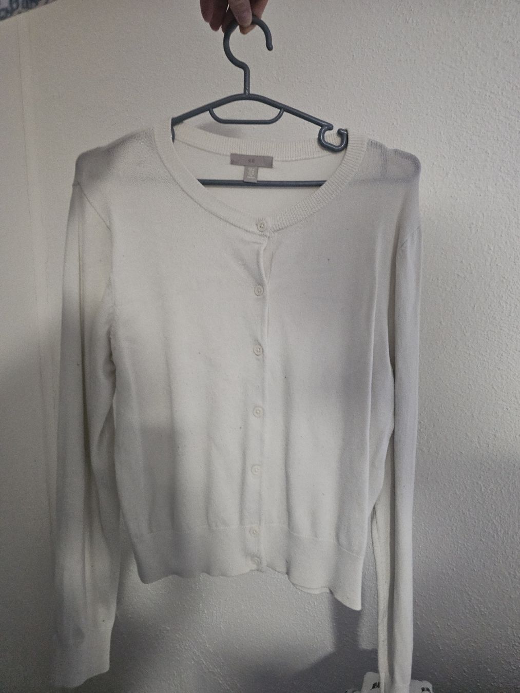 H&M Gilet & Giacche senza maniche: Cardigan H&M beige clair, taille S/M – Usato da Sornetan venduto da T.a333 4
