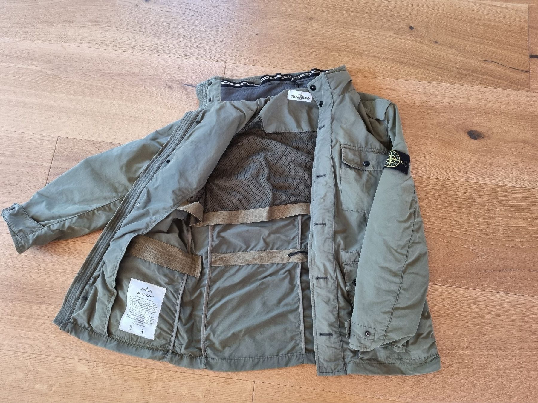 Stone Island Vestes: Stone Island Jacke M – D'occasion à Wilen (Sarnen) par mamamomy 1