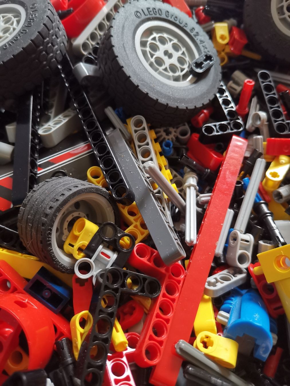 Lego Spielzeuge: Lego Technik Teile ca 4 Kilo – Gebraucht aus Effretikon von Superkarin7 2
