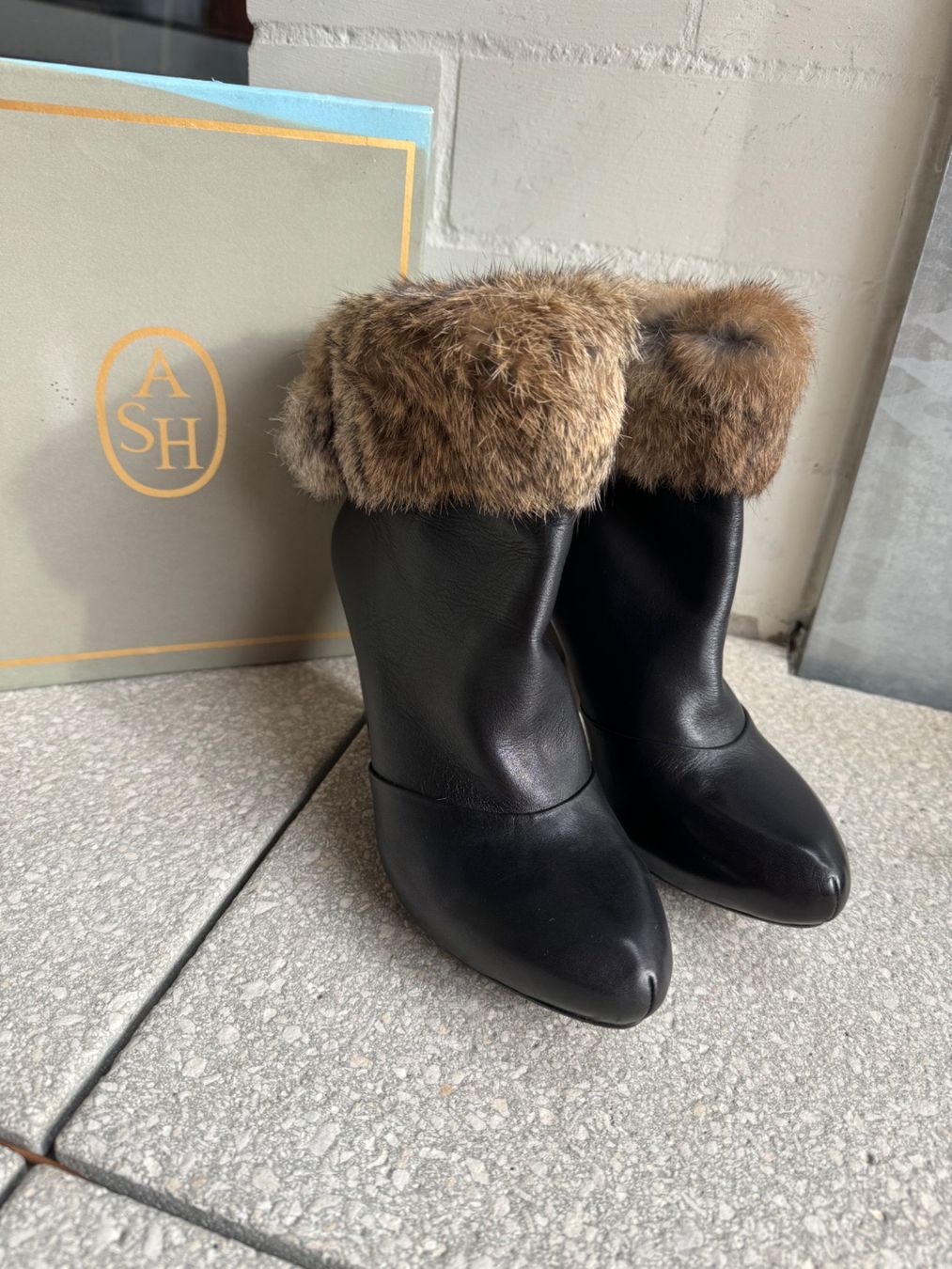 Ash Chaussures femmes: ASH Stiefel Damen Gr. 40 – Neuf (Voir description) à Brütten par Rod816
