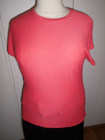 T-shirt rose T. M