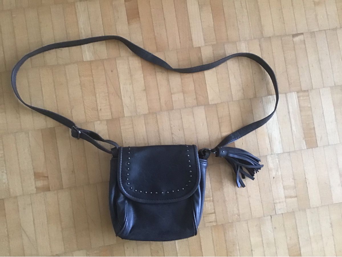 Zara Taschen für Damen: Umhängetasche Zara – Gebraucht aus Zürich von