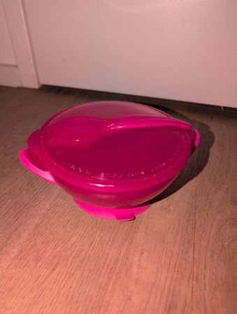 Nüby Kinderschüssel mit Deckel und Löffel sowie Saugnapf