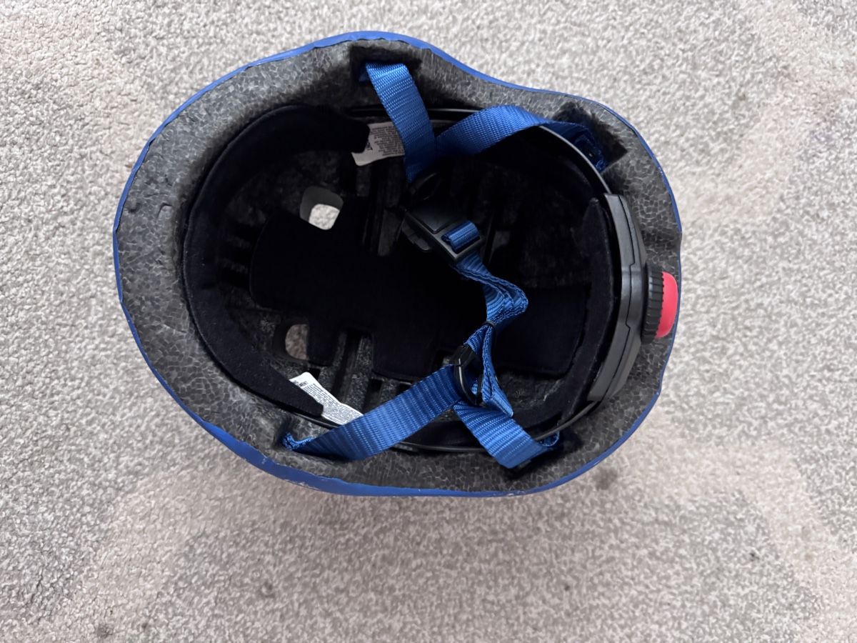 Micro Helme: MICRO Scooter Helm – Gebraucht aus Horgen von the_brat 1