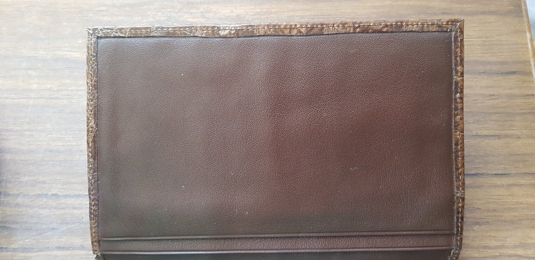 Altro in  Abbigliamento & Accessori: Passportfolder Dokumentenmappe Krokoleder 1950er – Nuovo (secondo la descrizione) da Mörschwil venduto da wunderkiste44 8