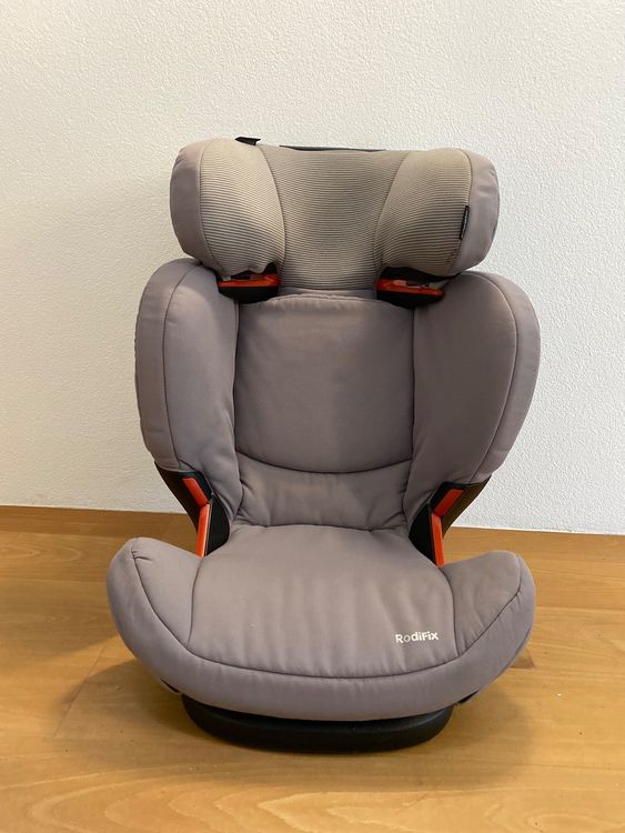Maxi Cosi Rodifix AirProtect grau + gratis Sitzschutz