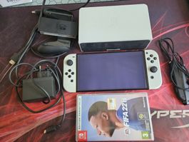 Nintendo Switch Oled avec un jeu 