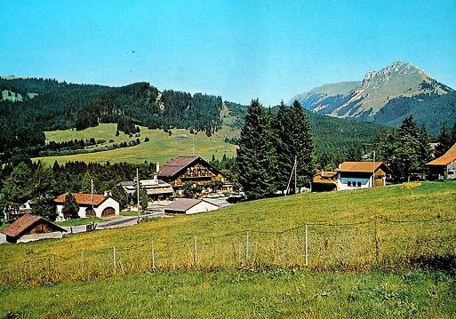 Ansichtskarten: LES PACCOTS s/ Châtel-St-Denis – Gebraucht aus Jona von philajona