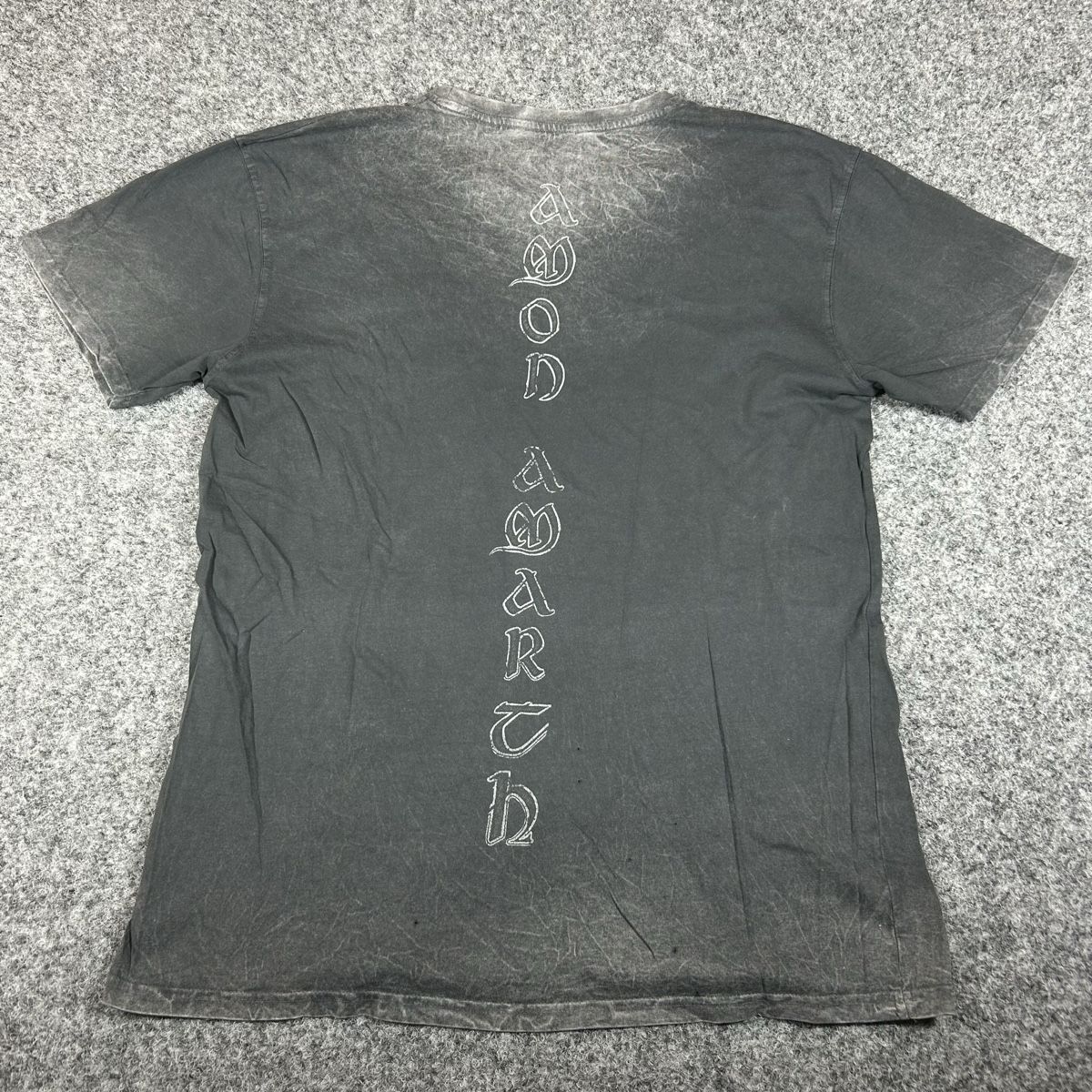 T-shirt: Merch Amon Amarth XL  – Usato da La Sagne NE venduto da Matlasape 1