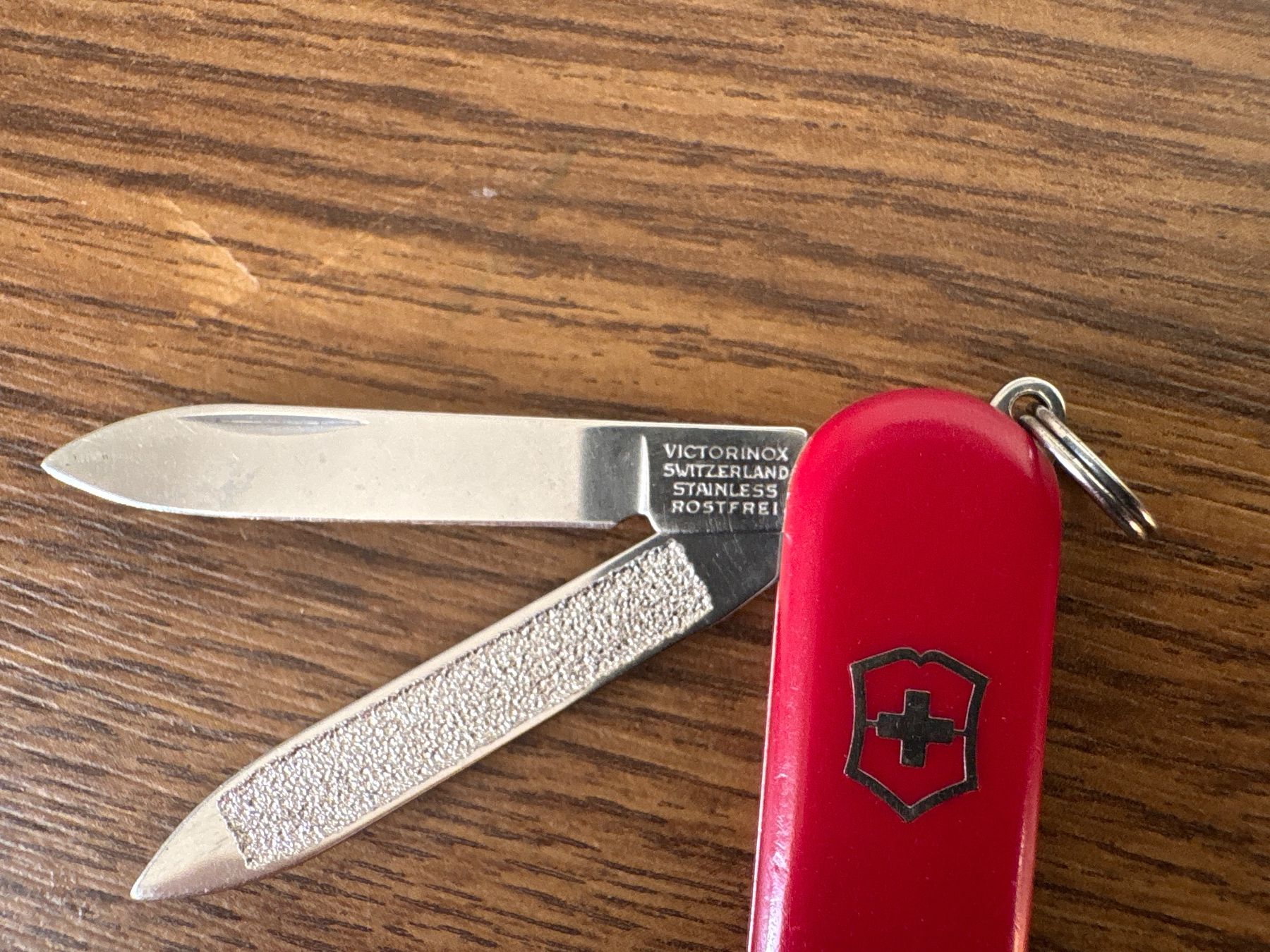 Victorinox Coltelli tascabile: VICTORINOX - Classic - Sackmesser - Sternzeichen Wassermann – Usato da Andwil SG venduto da Rainboli 3