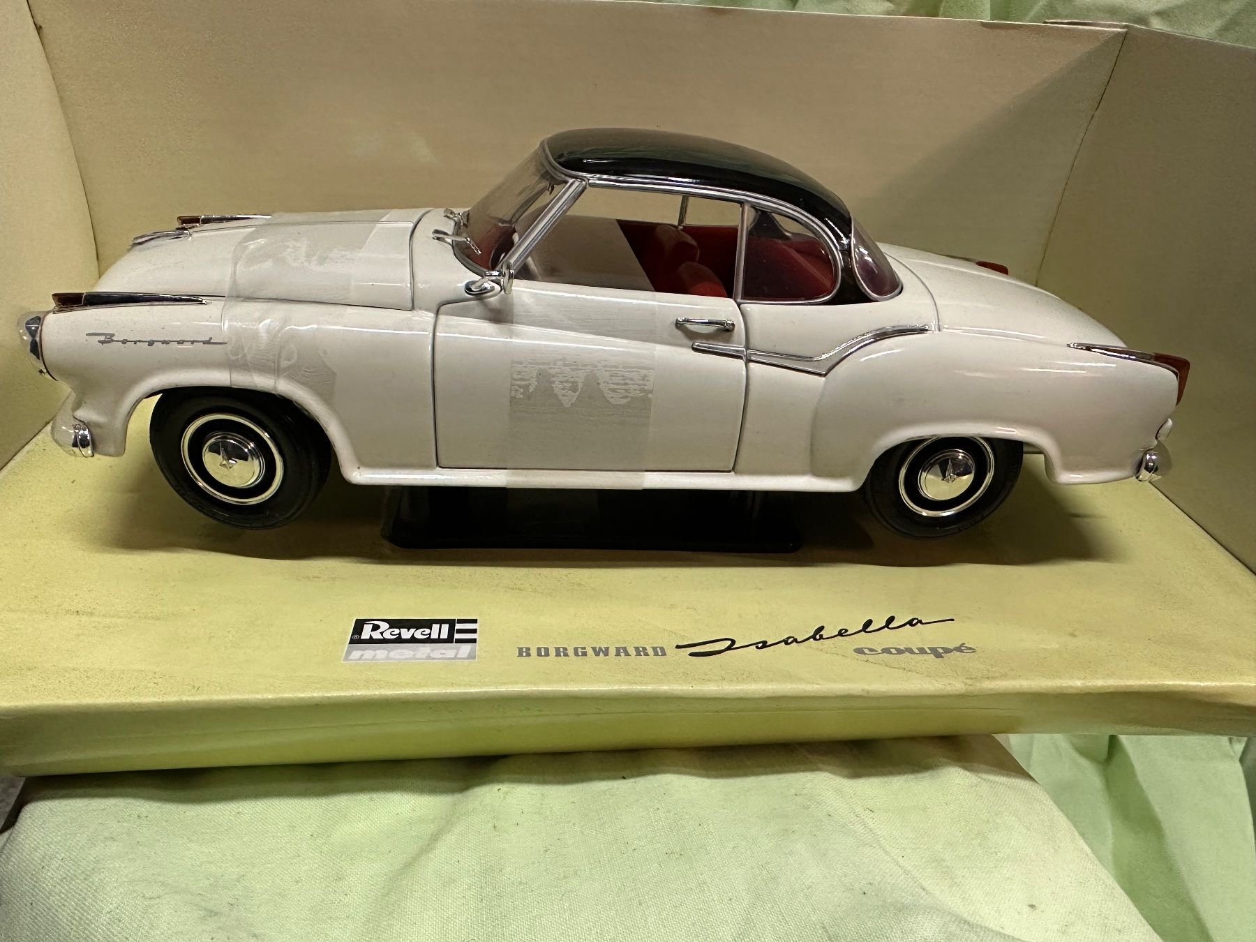 Revell Modellautos: Borgward Isabella Coupé Oldtimer classic – Neu (gemäss Beschreibung) aus Reinach AG von rares75 1