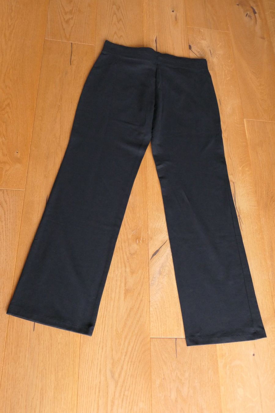 Pantalons: Trainerhose Jogginghose Sweathose schwarz Gr. M Neu – Neuf avec emballage d'origine à ESCHENBACH SG par MAKULU04 4
