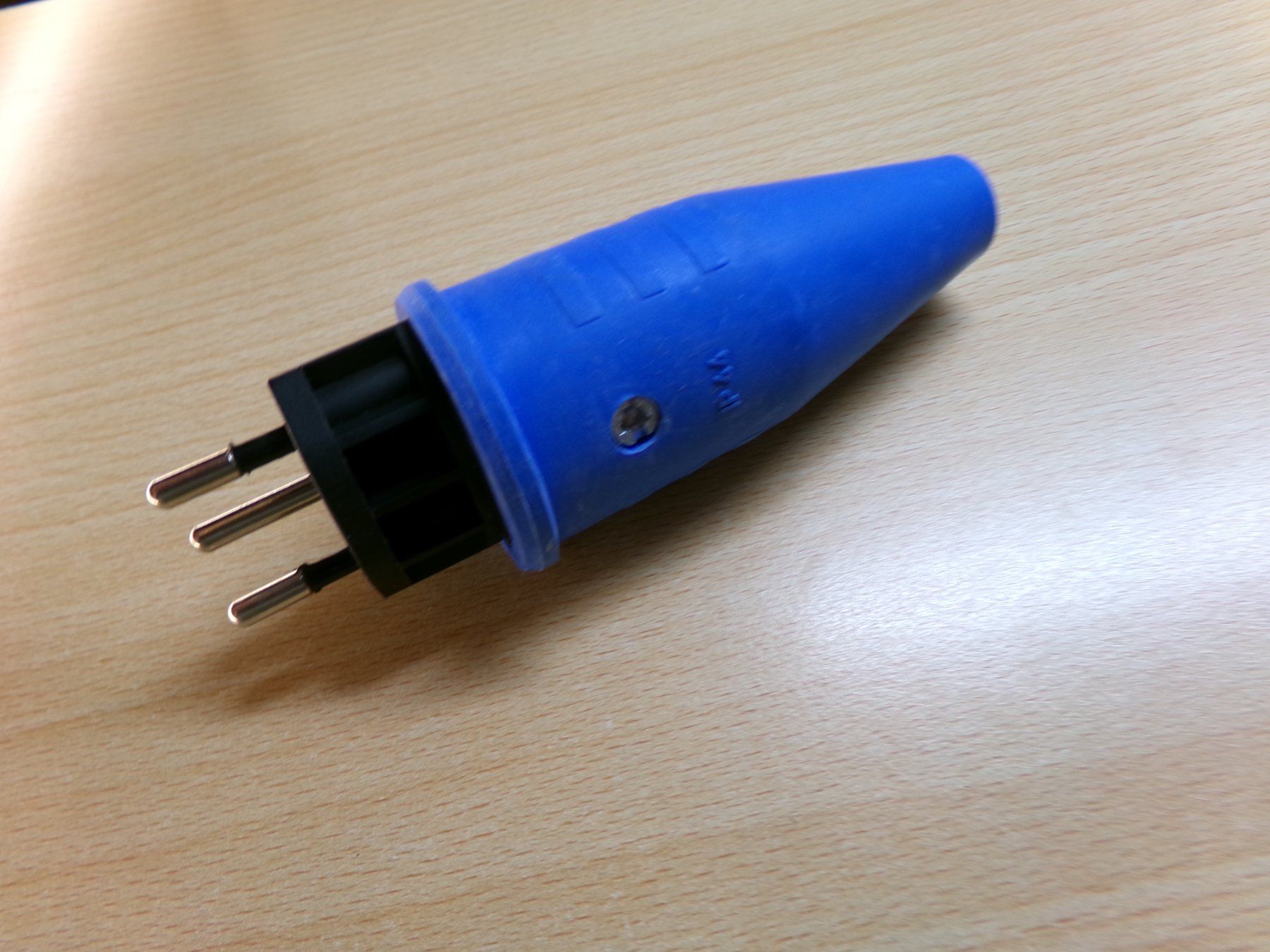 Stecker: Stecker Typ13 – Gebraucht aus Hombrechtikon von Maloev17 1