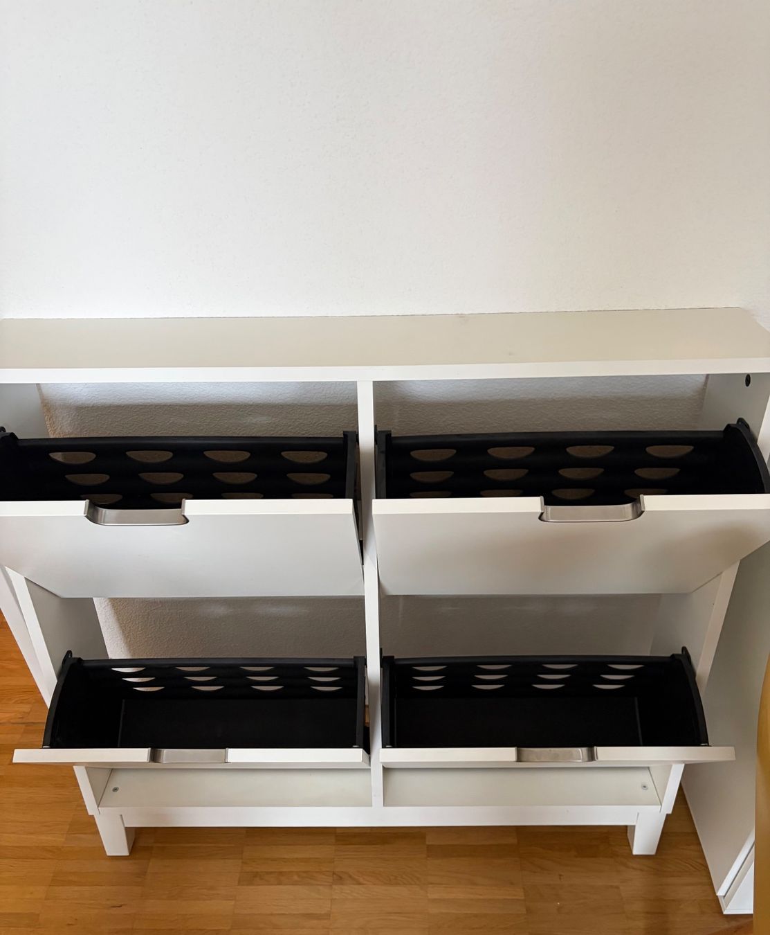 Ikea Armadi: Schuhschrank weiss mit vier Klappfächern gebraucht – Usato da Aarau venduto da don_9hqj 1