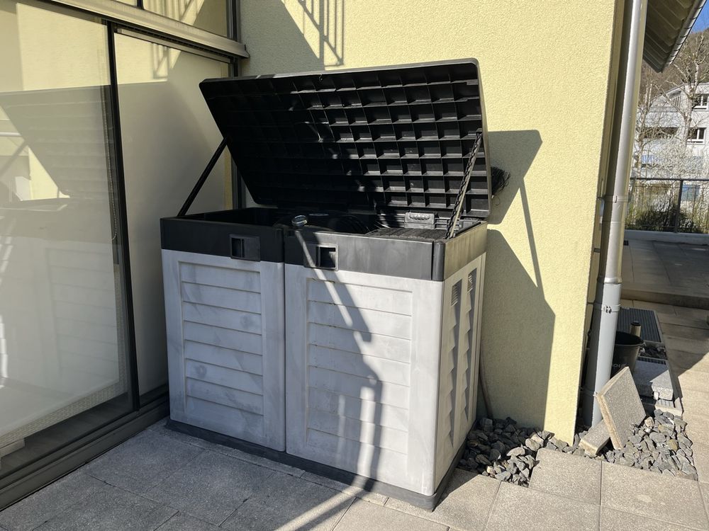 Grosse Aufbewahrungsbox Gartenbox Balkonbox wetterfest 2 Tür (Gebraucht) in Adliswil für CHF 68 – nur Abholung auf Ricardo kaufen