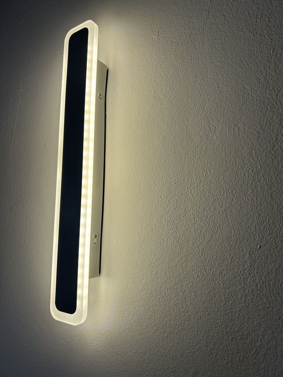 Lampen: 2 moderne LED-Wandleuchten – Gebraucht aus Niederwangen BE von Chill_Out 1