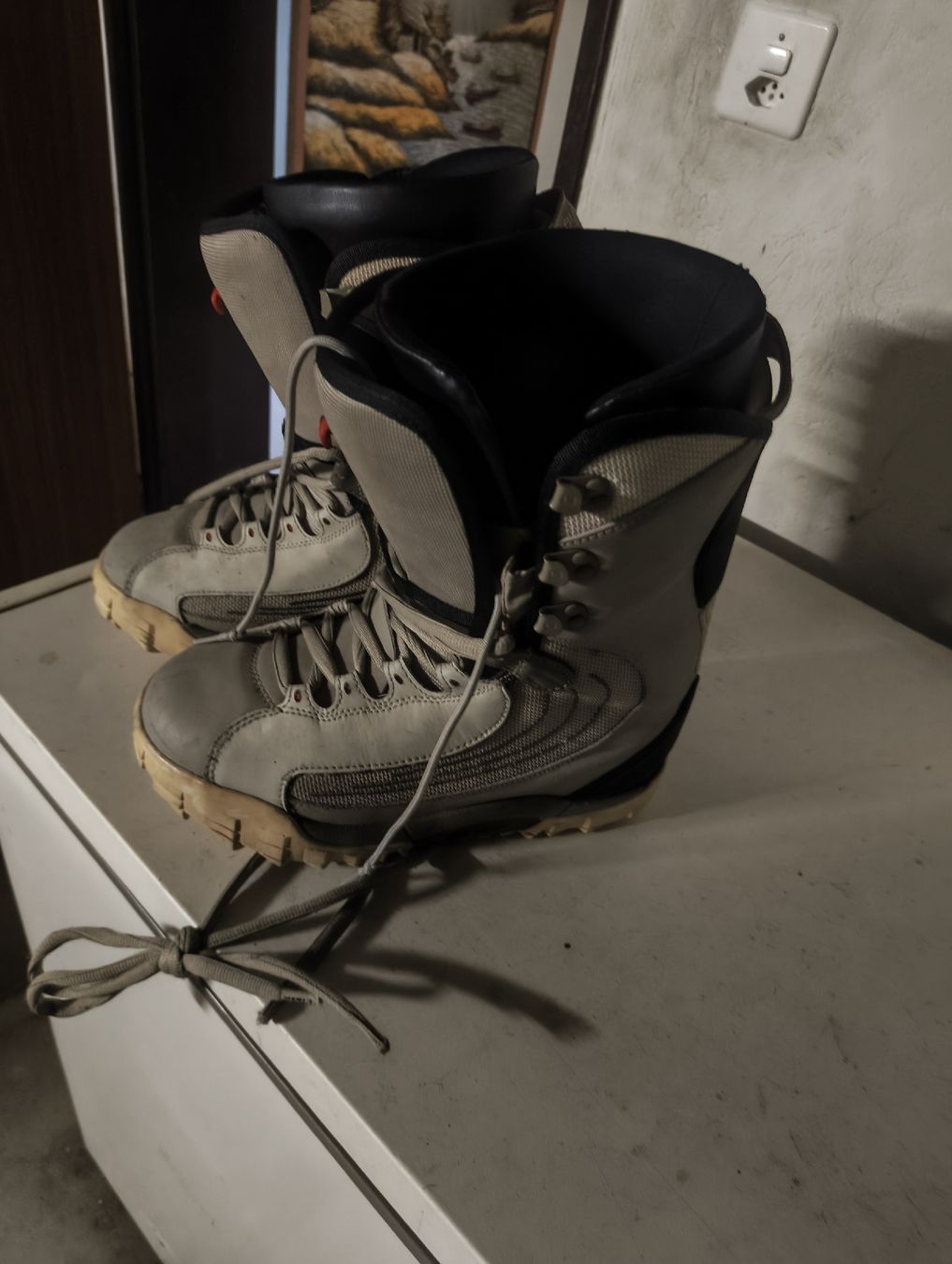 Chaussures femmes: snowboardschuhe burton  – D'occasion à Läufelfingen par sim_fr2v 2