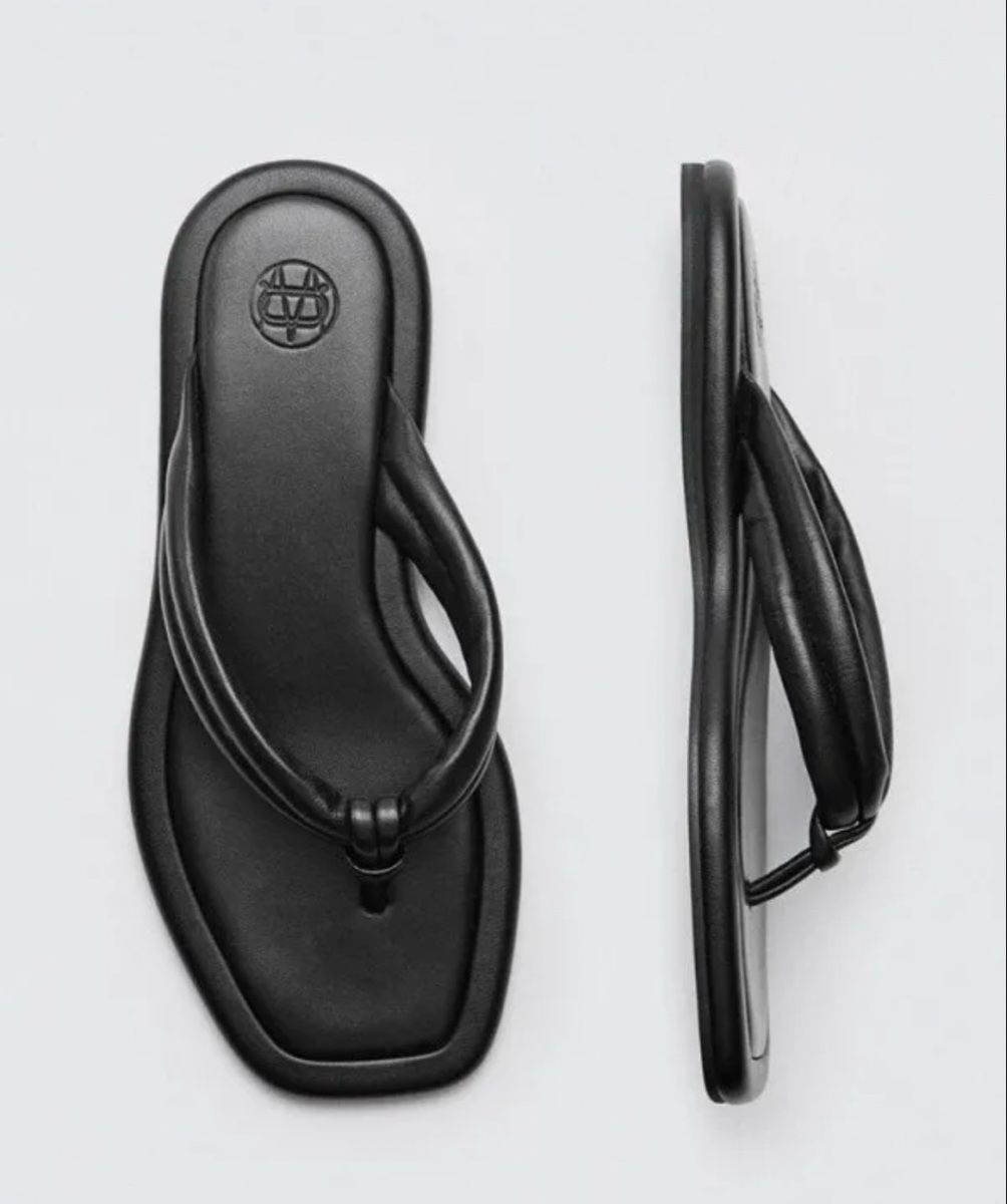 Scarpe da donna: Flip-Flops Massimo Dutti 🖤 – Usato da Schaan venduto da nan_2pg2