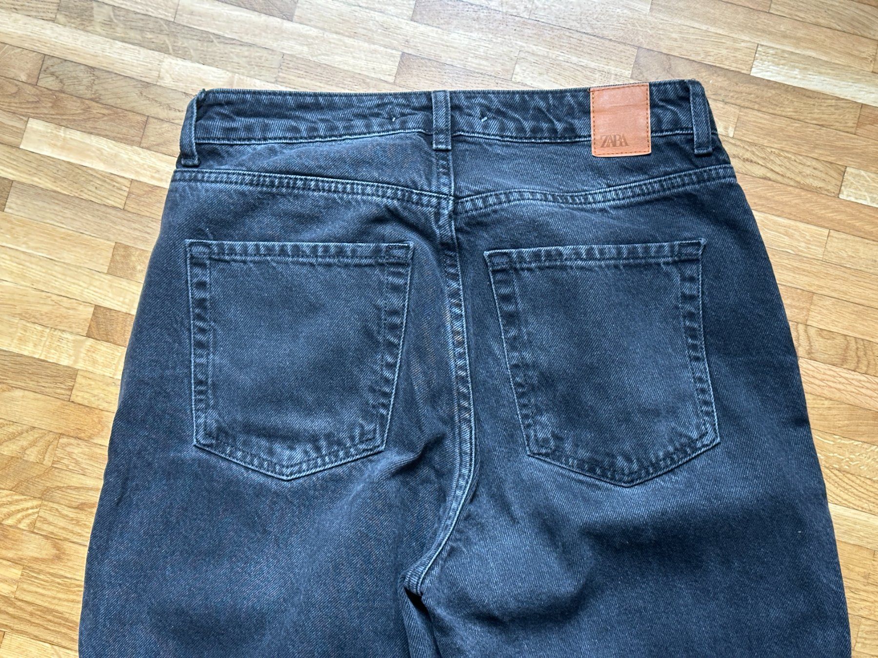Zara Jeans: Zara grey jeans frayed hem size 36 button missing – Difettoso da Lausanne venduto da brixton 6