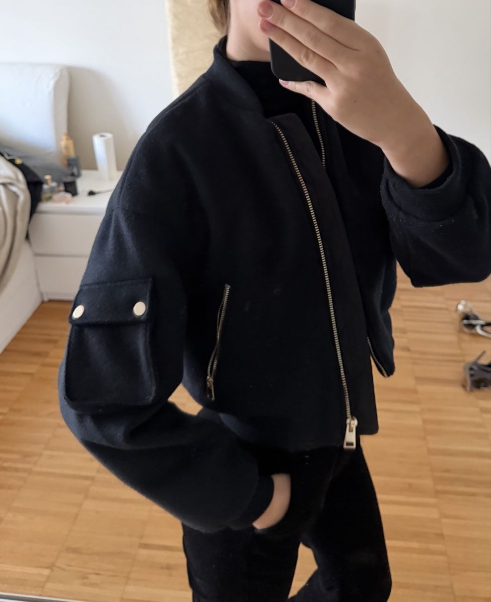 Zara Giacche: Zara black bomber jacket, size S Perfect for Autumn – Usato da Zürich venduto da roc_xn5t 1
