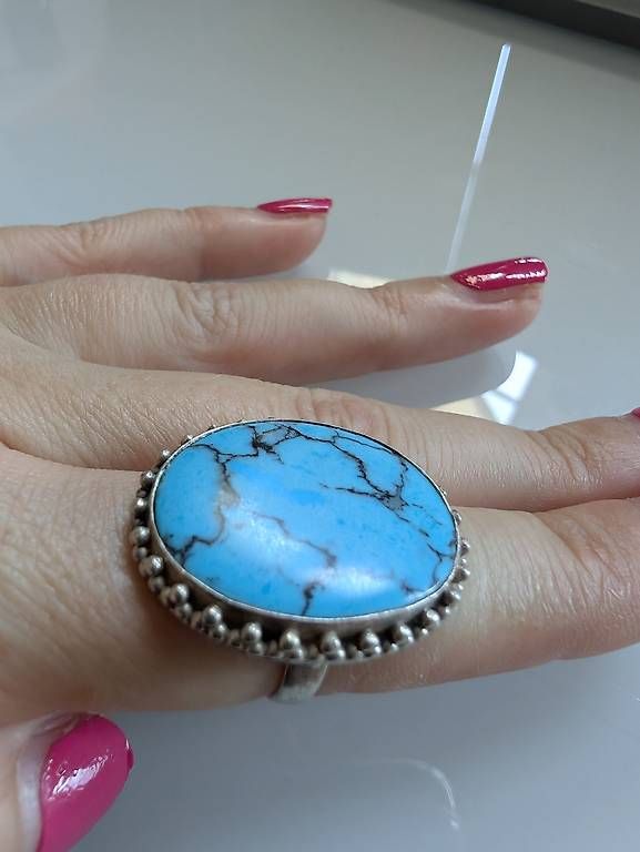 Anelli: Ring Silber mit grossem hellblauem Stein – Usato da Konolfingen venduto da Honey870 2
