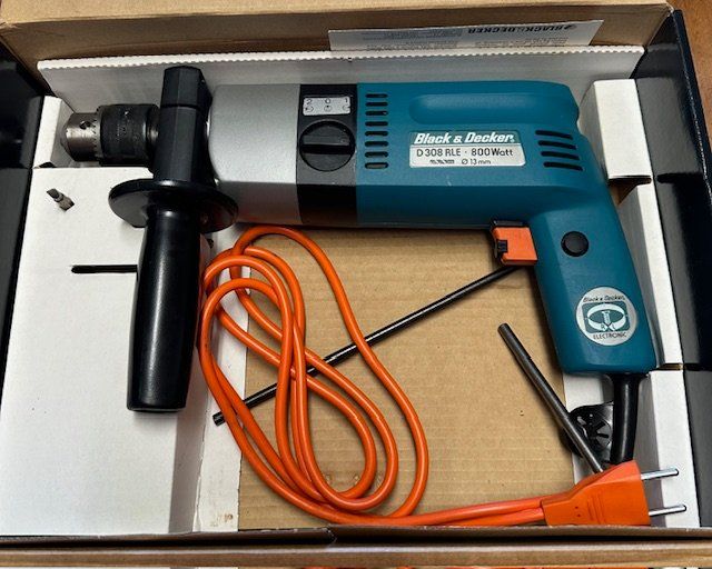 Trapani: Black&Decker trapano a percussione 800 W – Nuovo e nell'imballaggio originale da Gorduno venduto da ziovecc