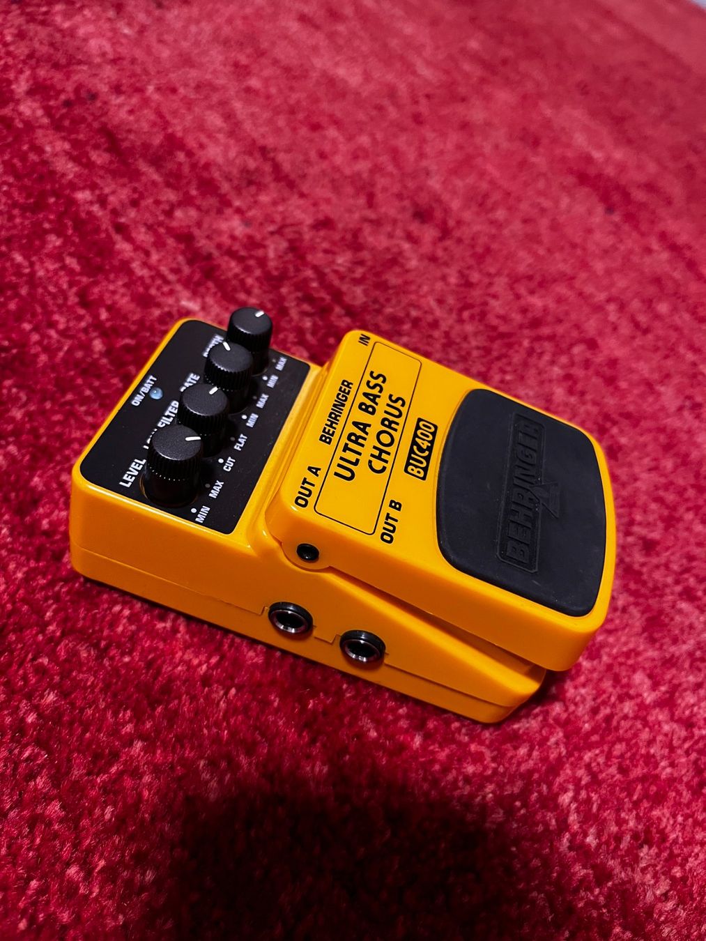 Behringer Musikinstrumente: Behringer Ultra Bass Chorus BUC400 – Gebraucht aus Wettingen von Papalota 1