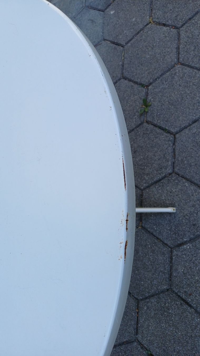 Tables: Gartentisch Blech IDEAL – D'occasion à Flawil par Pinkmalibu 1